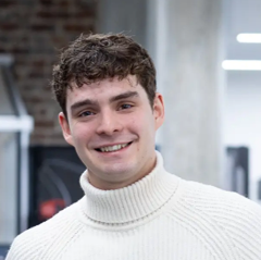 Simon, Co-Founder · miets dir